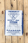 https://cdn.shopify.com/s/files/1/0559/1256/2893/files/diamond-k-premium-97-solution-grade-gypsum-50-lb-bag-3775877.jpg?v=1762284614