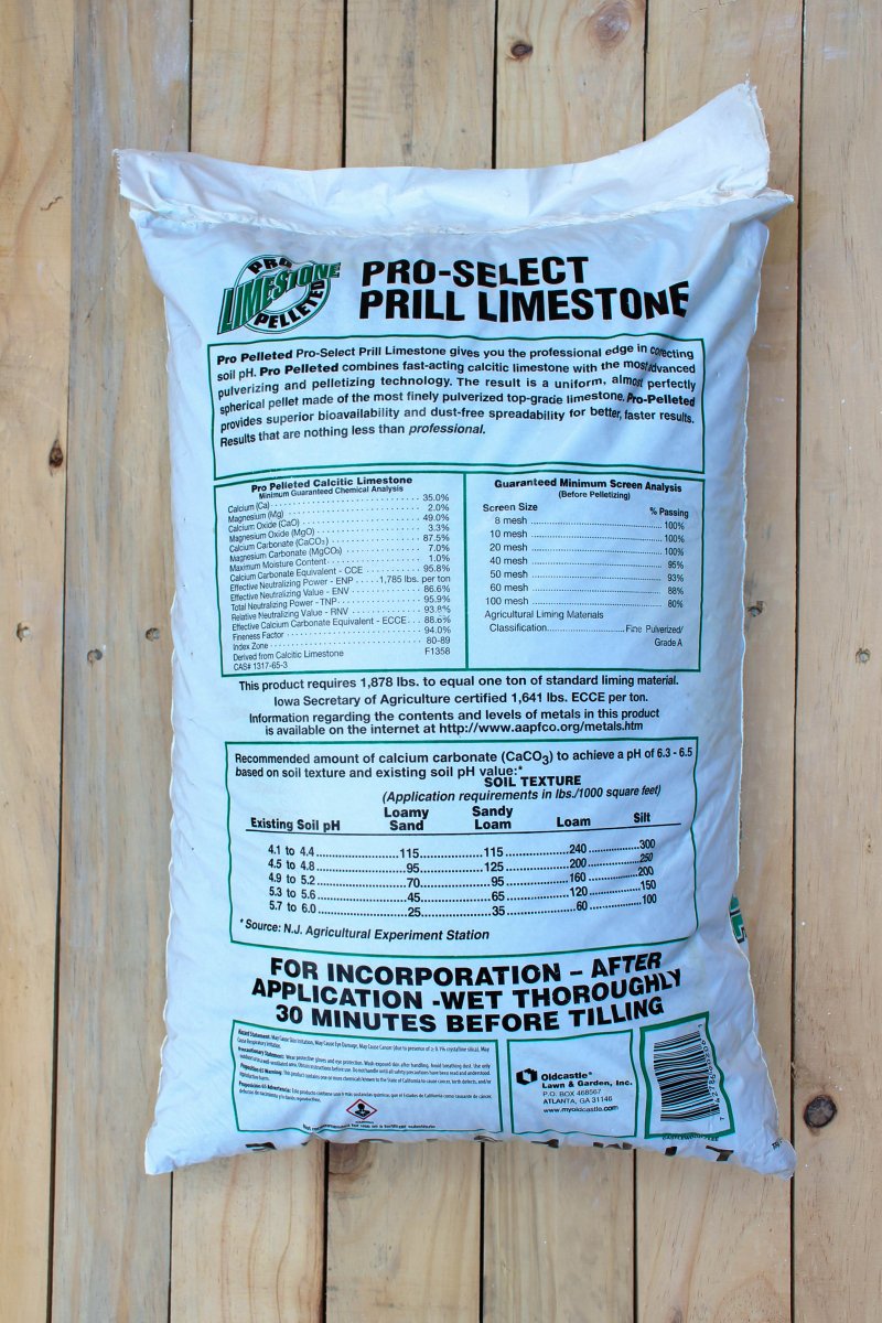 https://cdn.shopify.com/s/files/1/0559/1256/2893/products/hi-cal-lime-pro-pelletized-pro-select-prills-50-lb-bag-1143720.jpg?v=1762285044